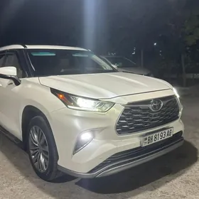 Toyota Highlander 2020