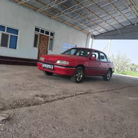 Opel Vectra 1990
