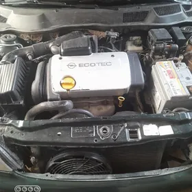 Opel Astra 2000