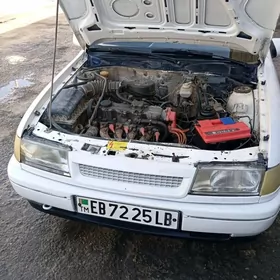 Opel Vectra 2022