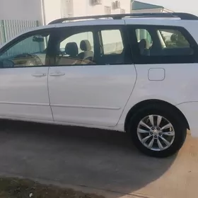 Toyota Sienna 2005