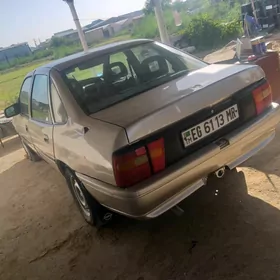 Opel Vectra 1989