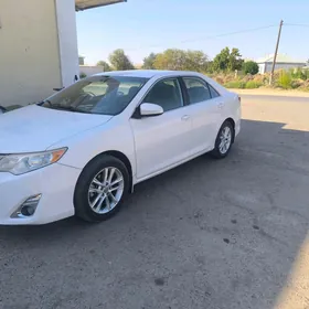Toyota Camry 2011