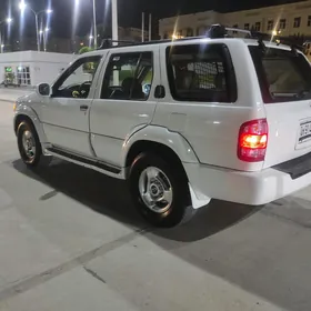 Infiniti QX4 2001