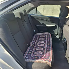 Toyota Camry 2017
