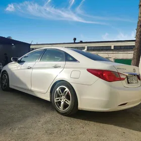 Hyundai Sonata 2012