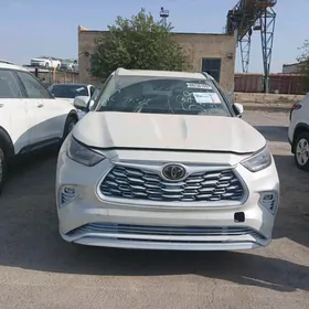 Toyota Highlander 2020