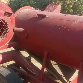 MTZ 80 2005