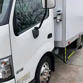 Toyota Hino 2020