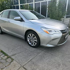 Toyota Camry 2017