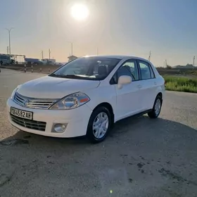 Nissan Versa 2010