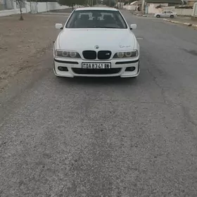 BMW E39 2002