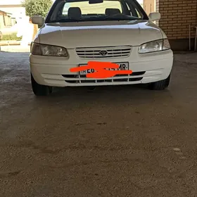 Toyota Camry 1998