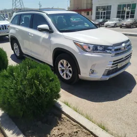 Toyota Highlander 2016