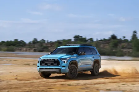Представлен внедорожник Toyota Sequoia 2026 с новым оснащением и ценой от $64 025