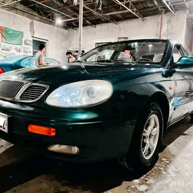 Daewoo Leganza 1998