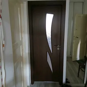 дверь