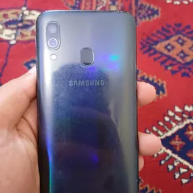 Samsung A40