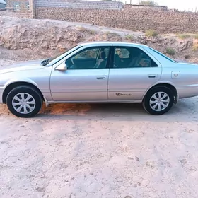 Toyota Camry 2001