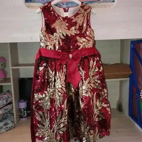 платье на 5-6 лет