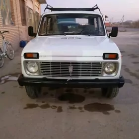 Lada Niva 1983