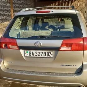 Toyota Sienna 2005