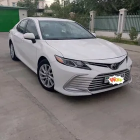 Toyota Camry 2022