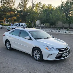 Toyota Camry 2016