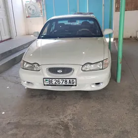 Hyundai Sonata 1996