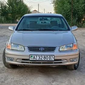 Toyota Camry 2001