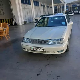 Toyota Avalon 1999