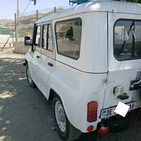 UAZ 469 2012