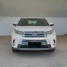 Toyota Highlander 2018