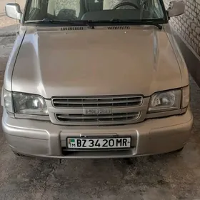 Isuzu Trooper 2002