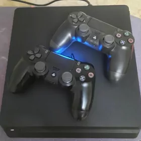 Playstation 4 Slim