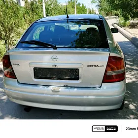 Opel Astra 2003