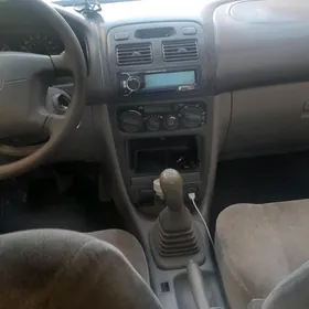 Toyota Corolla 2000