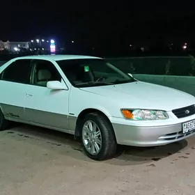 Toyota Camry 2000