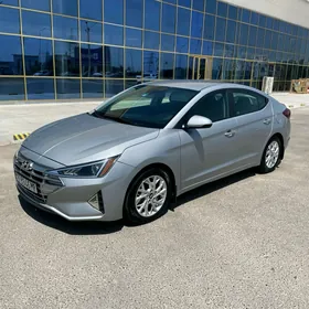Hyundai Elantra 2020