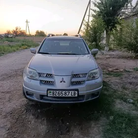 Mitsubishi Outlander 2004