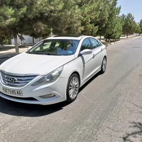 Hyundai Sonata 2011