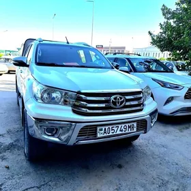 Toyota Hilux 2016