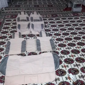 чехлы для машины