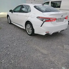 Toyota Camry 2020
