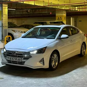 Hyundai Elantra 2020