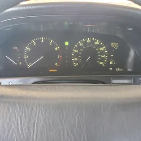 Lexus LS 400 1990