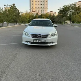 Toyota Camry 2014