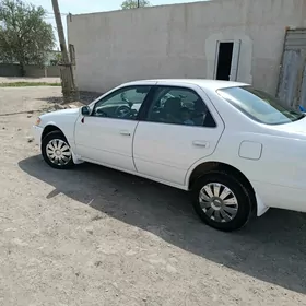 Toyota Camry 1999