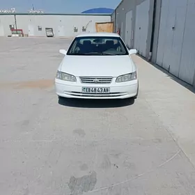 Toyota Camry 2000