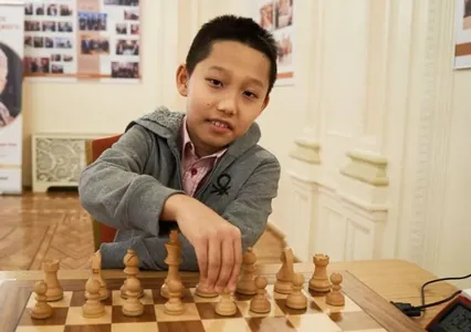 FIDE 10 ýaşly Şogjiýewi iň ýaş halkara ussat diýip ykrar etdi